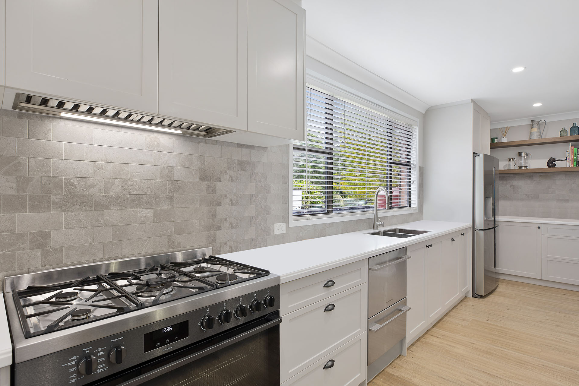 Dujour Living – Anne Zele Dujour Living - Anne Zele