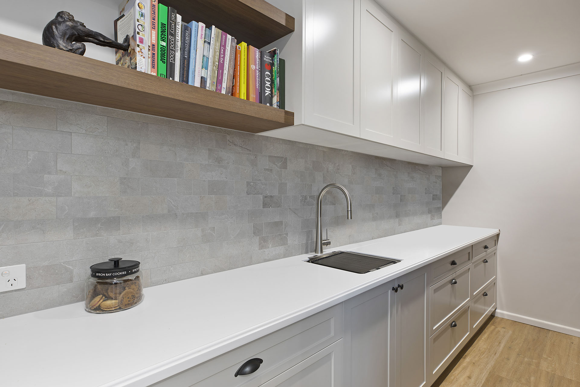 Dujour Living – Anne Zele Dujour Living - Anne Zele