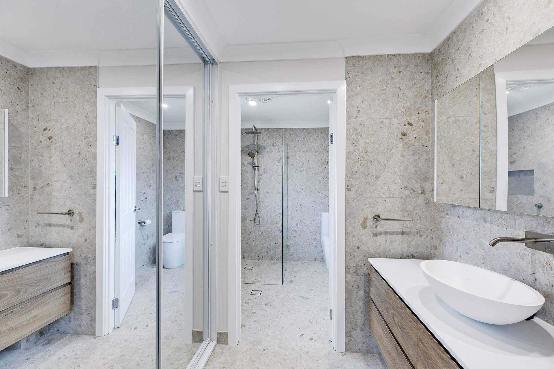 Dujour Living – Anne Zele Dujour Living - Anne Zele